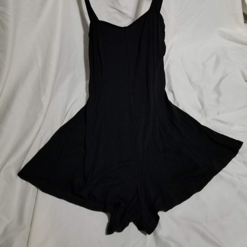 Solid black romper Size M